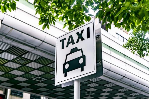 タクシー乗り場